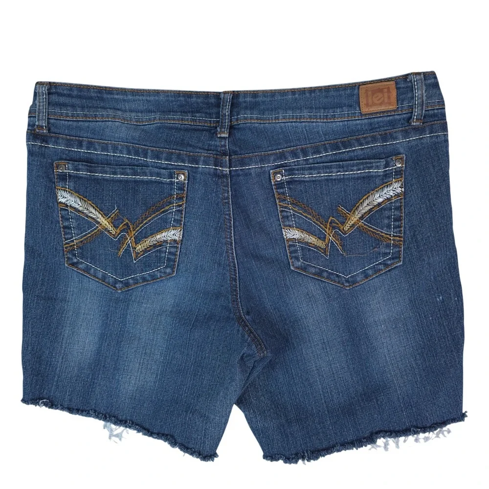 l.e.i. Ashley Denim Cutoff Shorts Women 17 ( 38x7.5) Blue Embroidered Y2K Boho